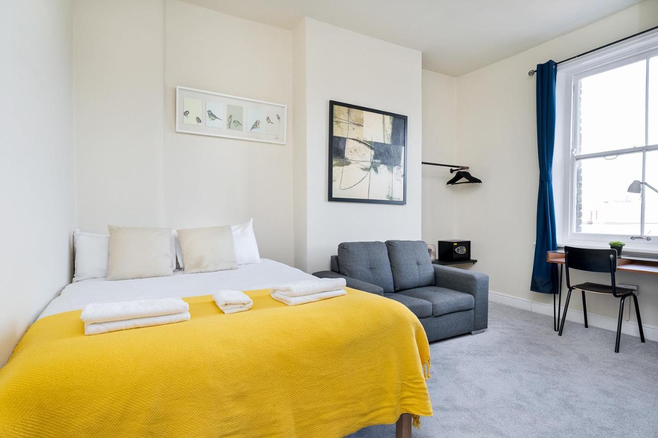 D8 House Apartment London Exterior photo